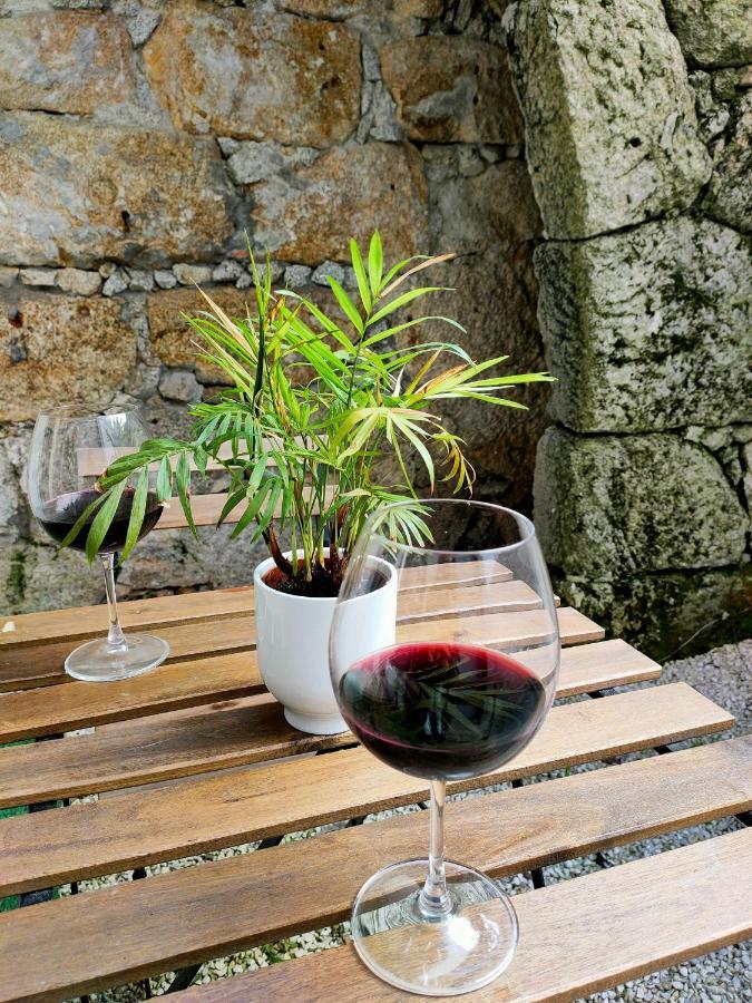Porto Historic - Apartment With Private Patio Luaran gambar