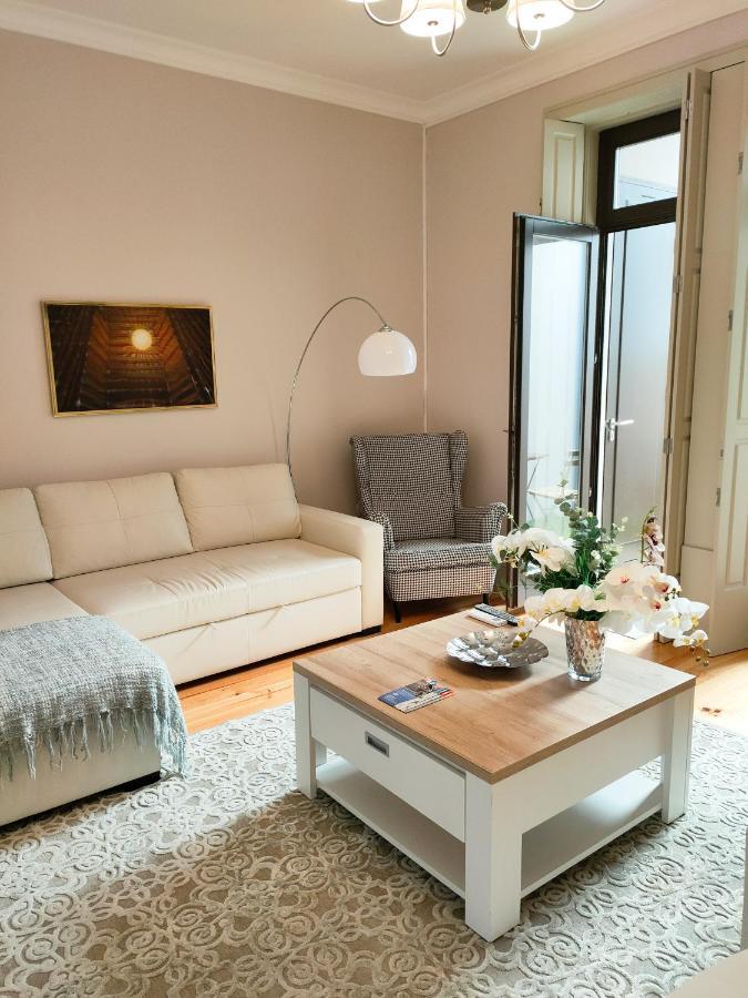 Porto Historic - Apartment With Private Patio Luaran gambar