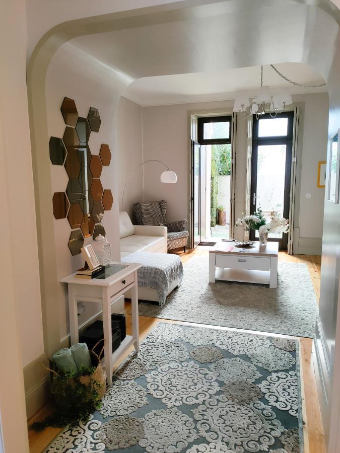 Porto Historic - Apartment With Private Patio Luaran gambar